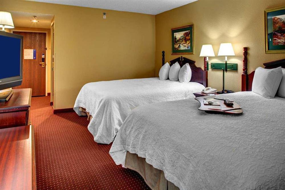Mauldin Hampton Inn Greenville/Woodruff Road חדר תמונה